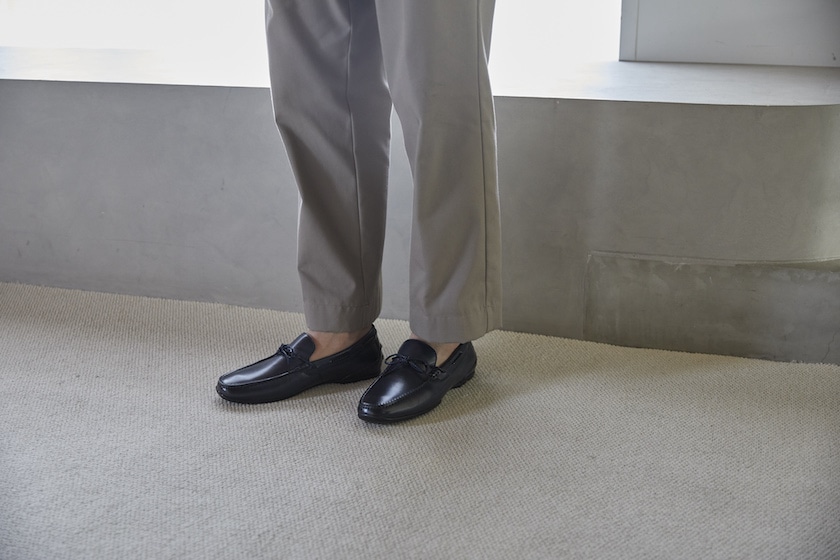 オンオフ兼用、洗練された春のスリッポンスタイル。 | 株式会社