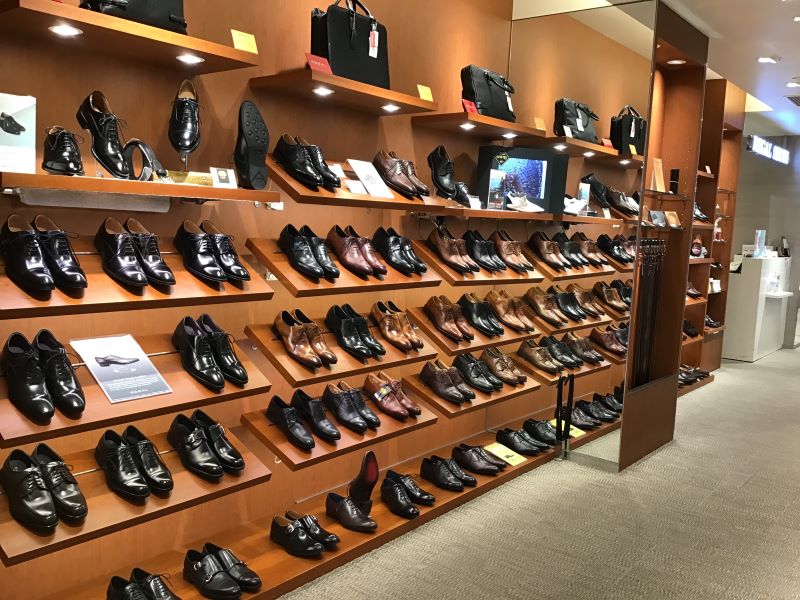 REGAL SHOES 町田モディ店 | 株式会社リーガルコーポレーション REGAL