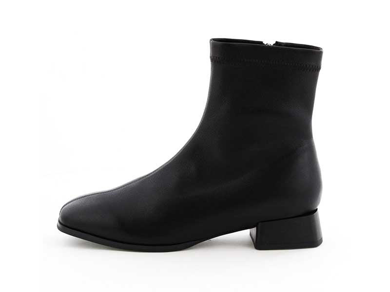 ストレッチショートブーツ