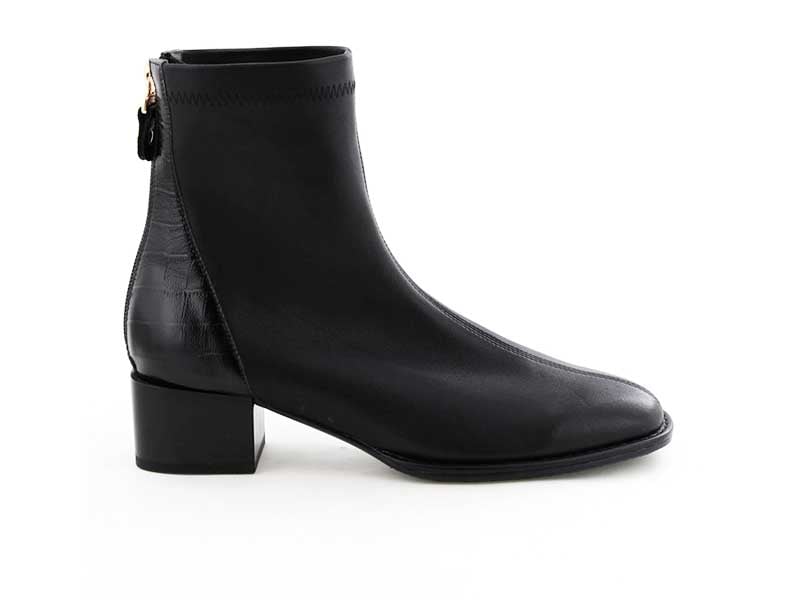 ストレッチブーツ