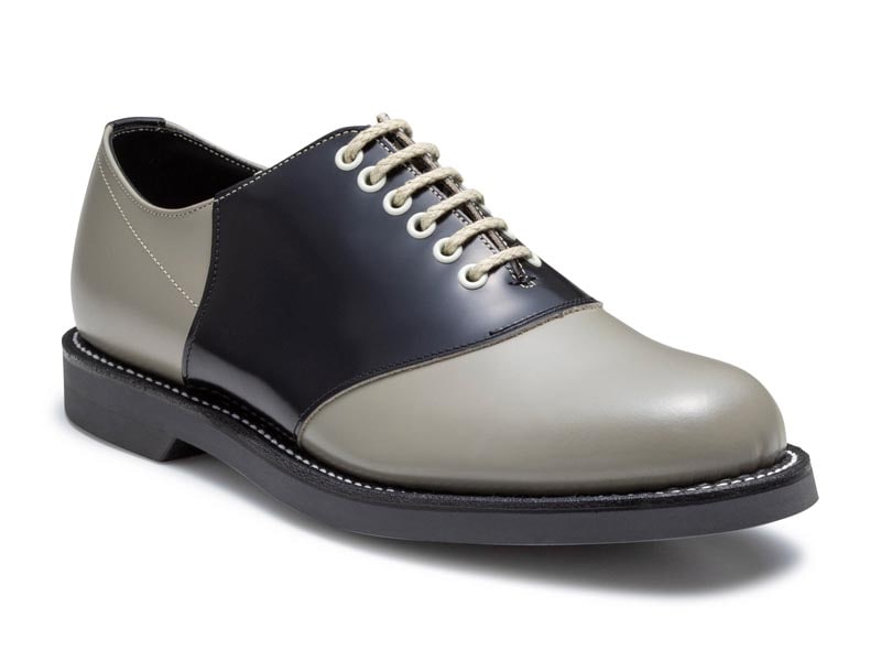 サドルシューズ