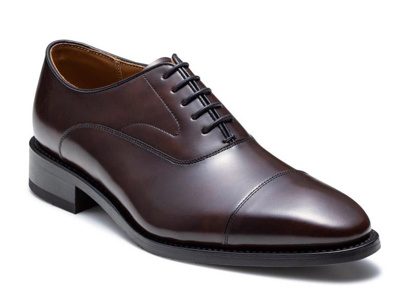 ストレートチップ