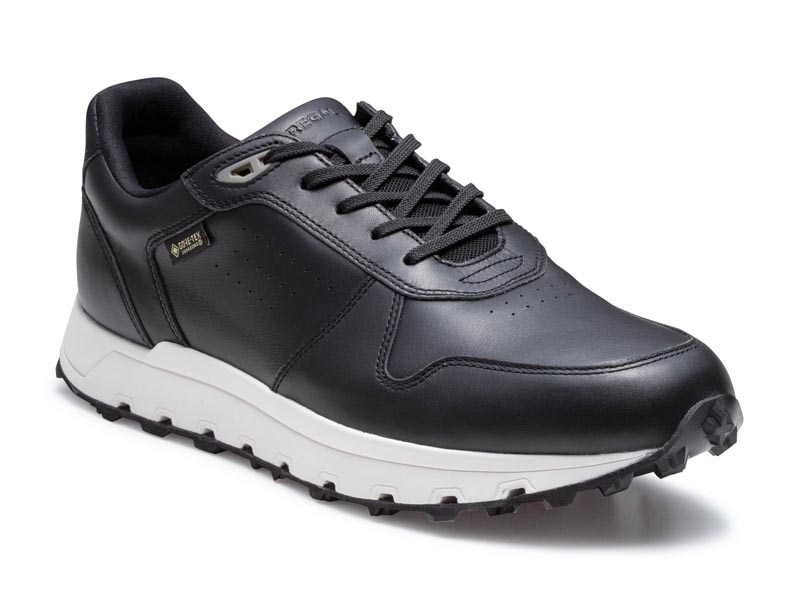 スニーカー GORE-TEX SURROUND