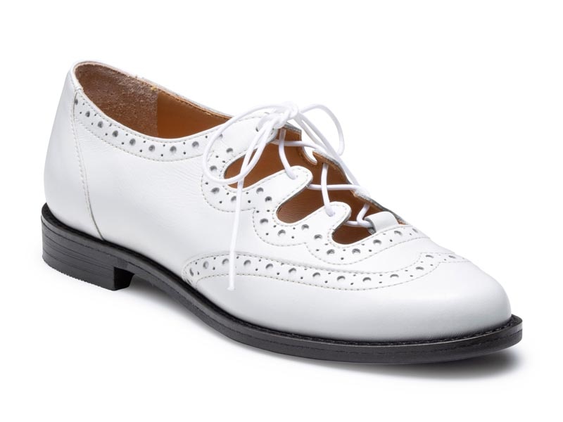 ギリーシューズ