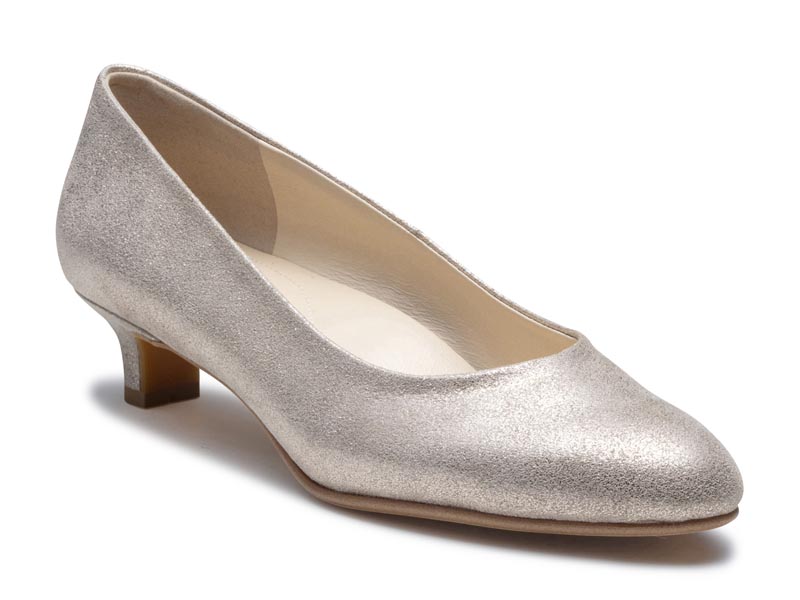 ローヒールパンプス