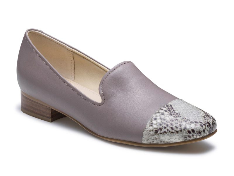 カジュアルスリッポンシューズ