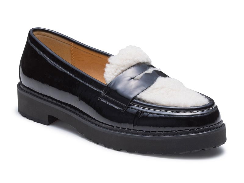 ラギットソールローファー