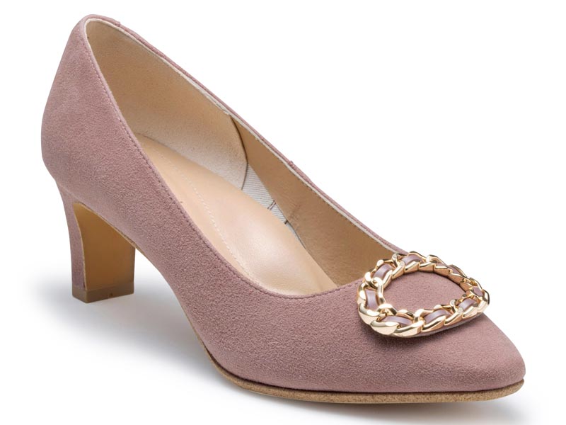 バックルパンプス