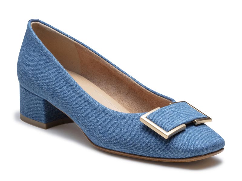 スクエアトウパンプス