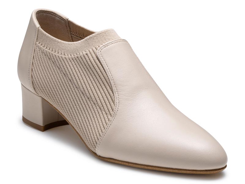 ニットシューティー