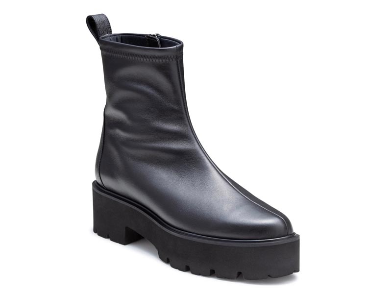 トラックソールショートブーツ