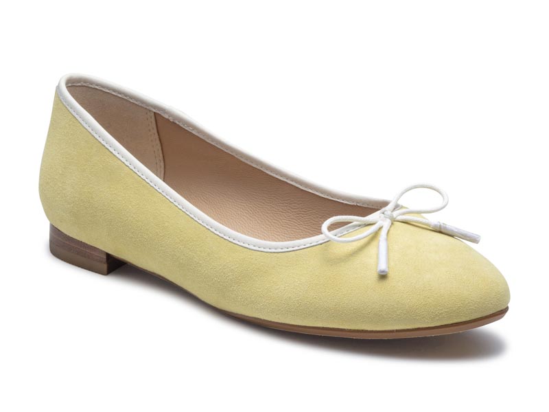 バレエシューズ