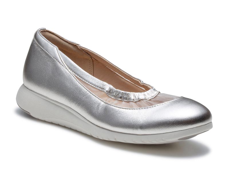 チュールパンプス