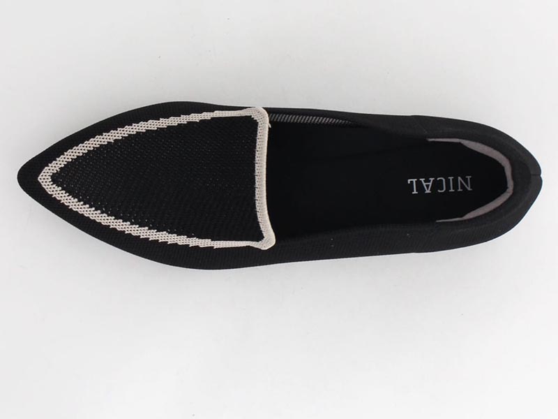 ニットフラットパンプス