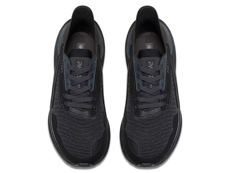 Clarks Pace. クラークスペース