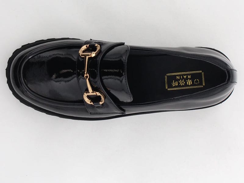 トラックソールレインローファー