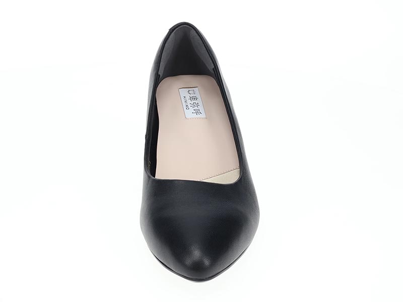 アーモンドトウパンプス