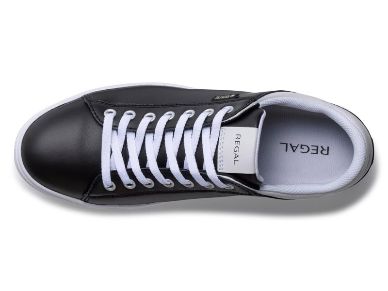 コートスニーカー「GORE-TEX SURROUND（R）フットウェア」