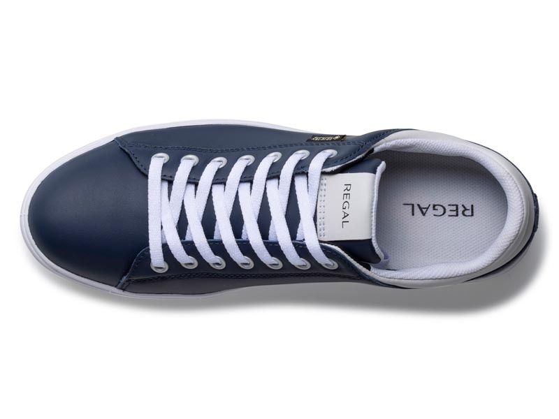 コートスニーカー「GORE-TEX SURROUND（R）フットウェア」