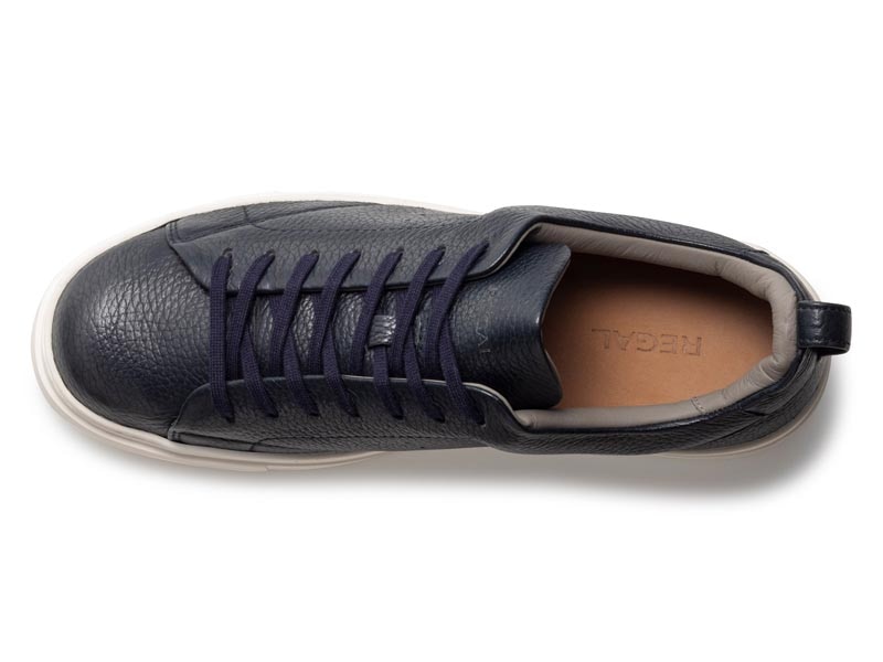 ディアスキン スニーカー