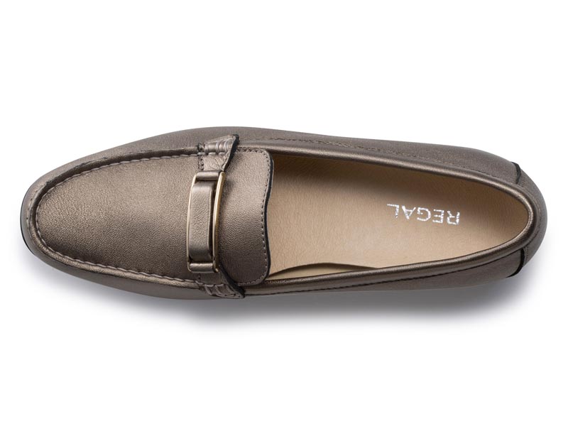 フラットシューズ