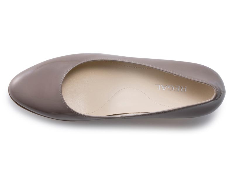 プレーンパンプス