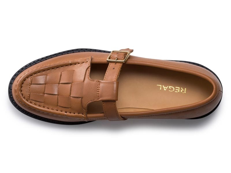 Tストラップシューズ