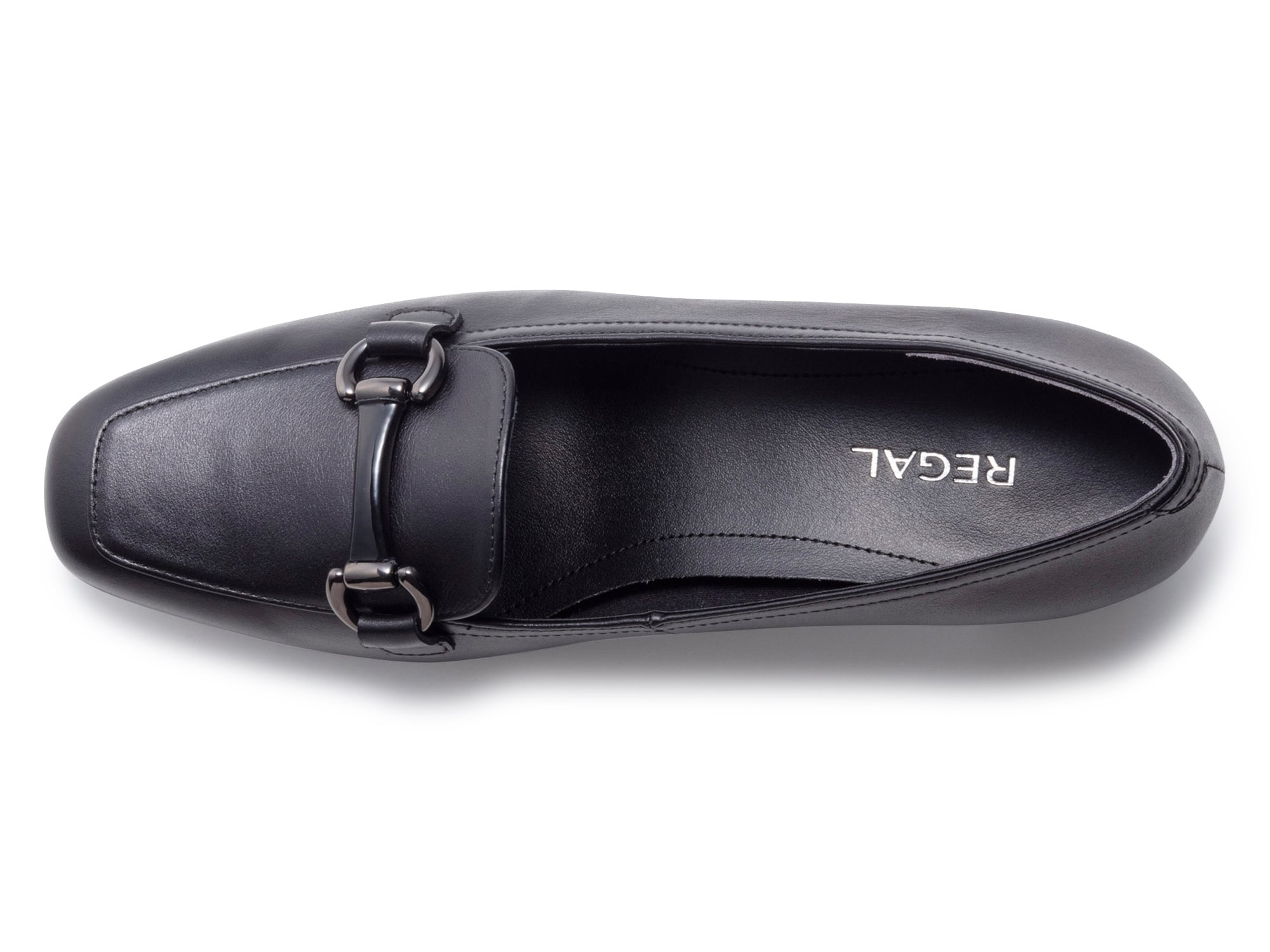 ビット付きパンプス