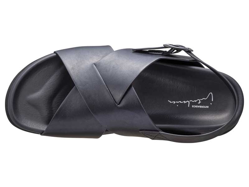 クロスベルトサンダル