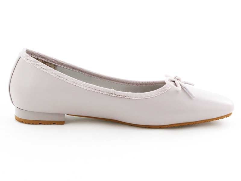 バレエシューズ