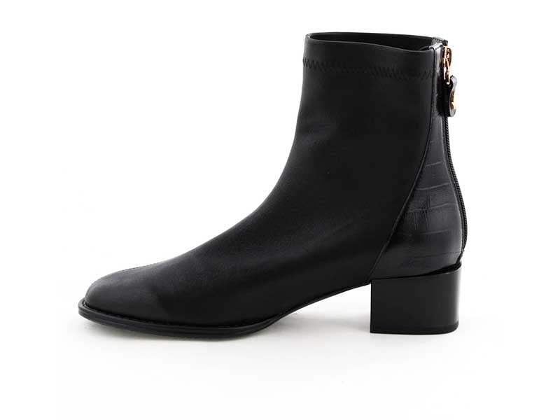 ストレッチブーツ