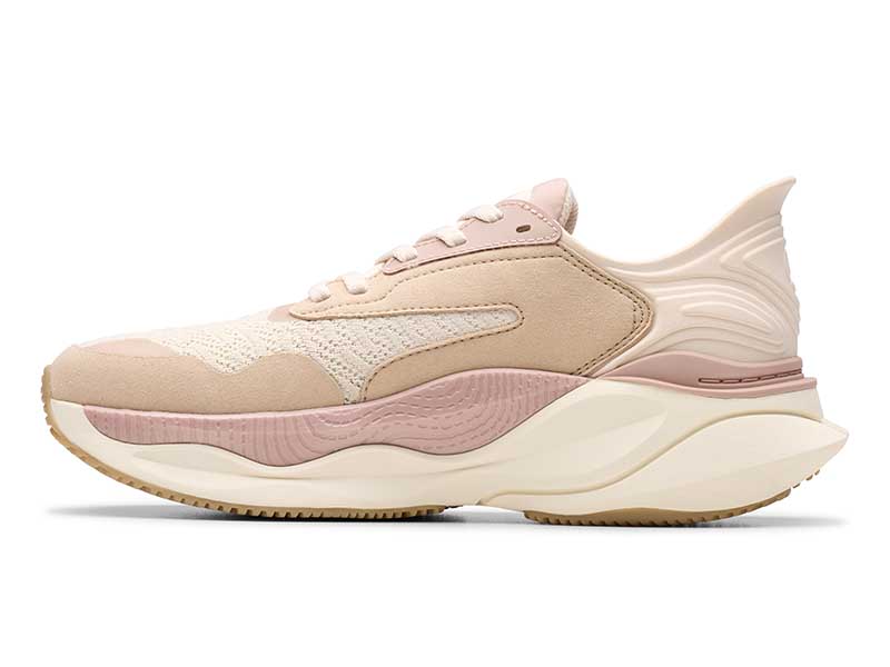 Clarks Pace. クラークスペース