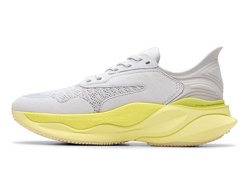 Clarks Pace. クラークスペース