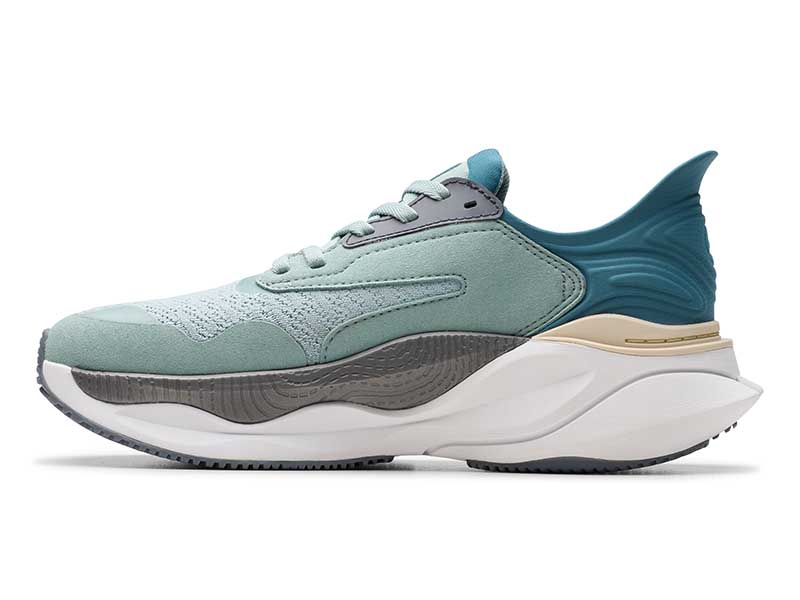 Clarks Pace. クラークスペース