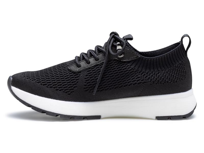 ニットスニーカー