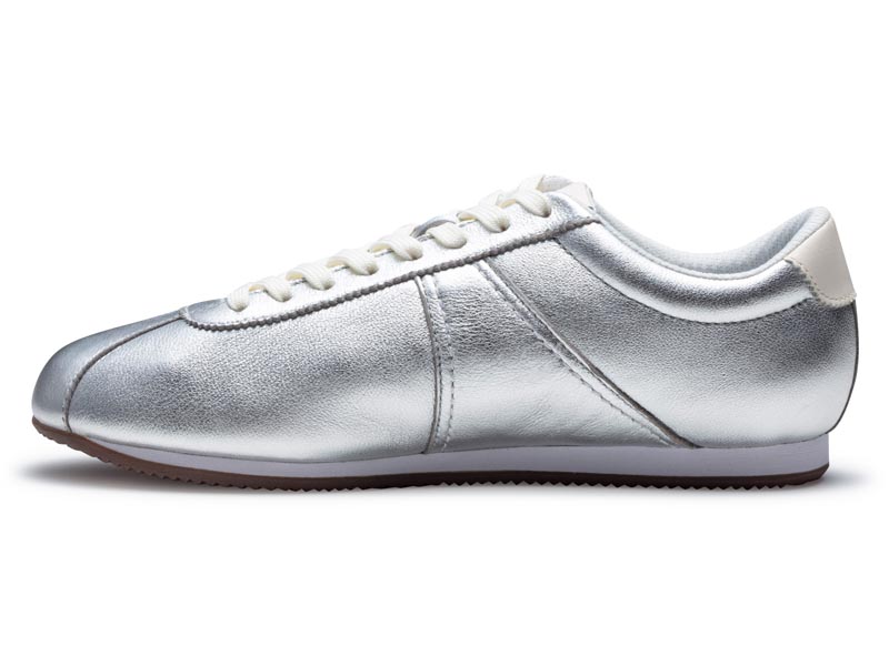 ローテクスニーカー