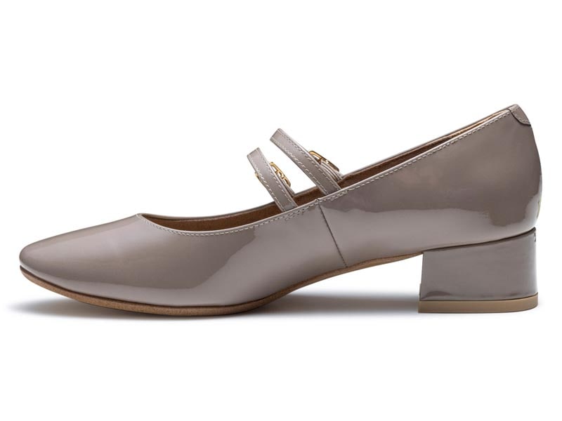 ダブルストラップパンプス