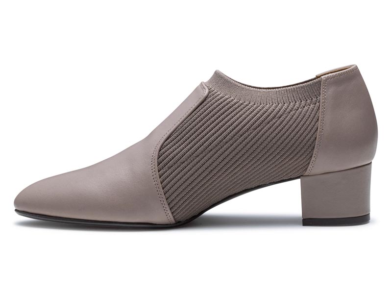 ニットシューティー