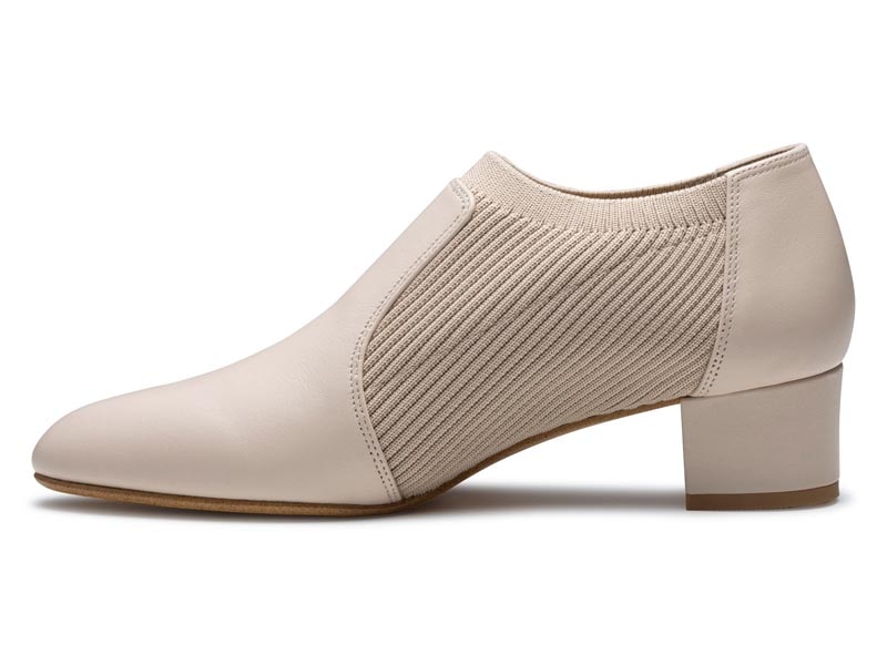 ニットシューティー