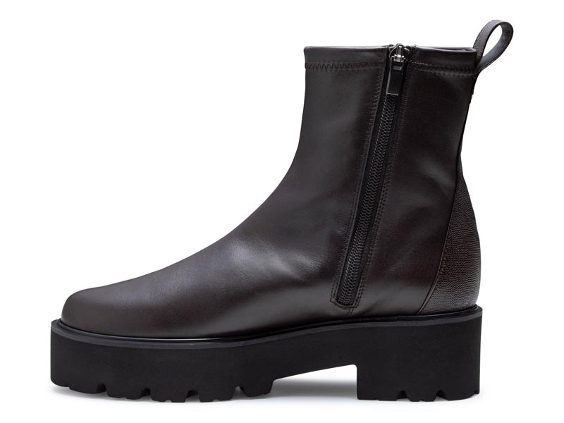 トラックソールショートブーツ