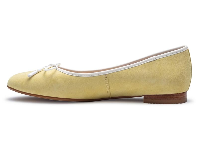 バレエシューズ