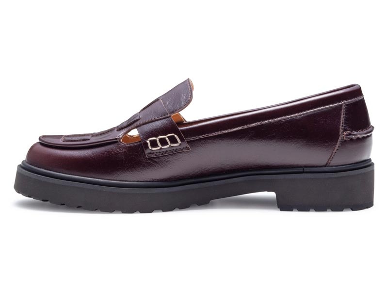 イントレチャートローファー