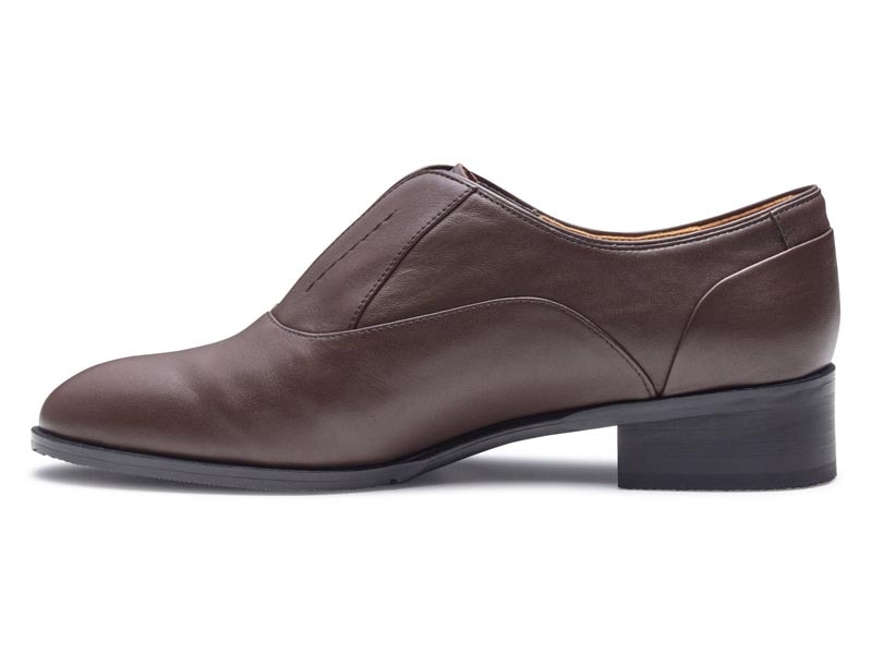 晴雨兼用シューズ