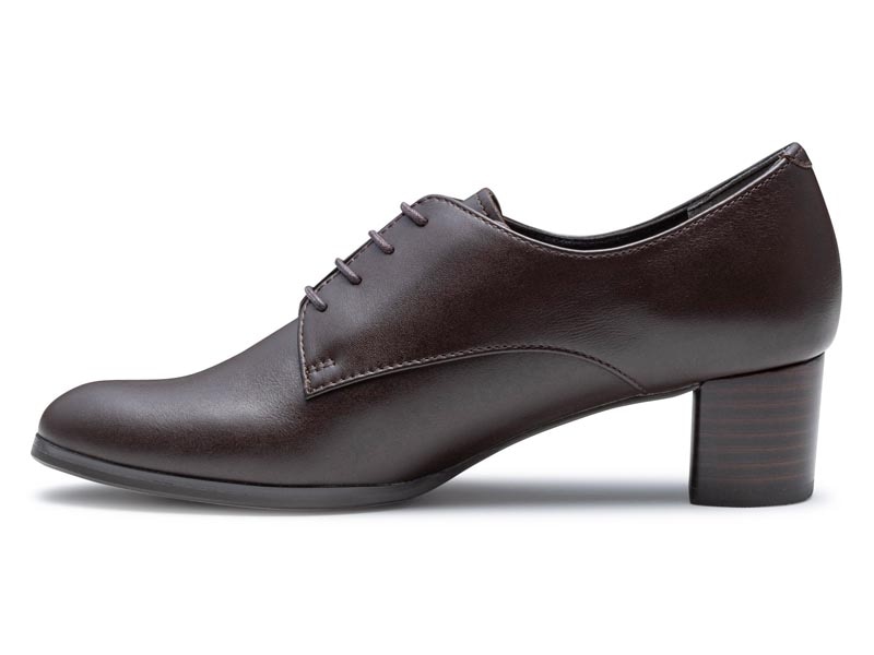 レースアップシューズ