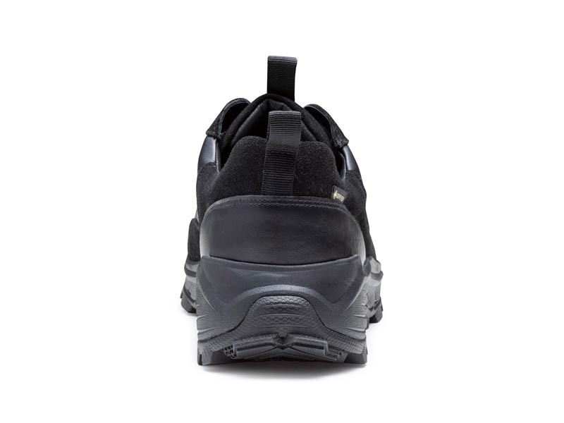 スニーカー GORE-TEX