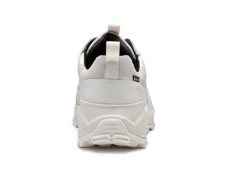 スニーカー GORE-TEX