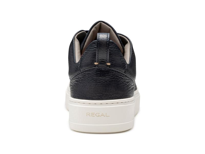 ディアスキン スニーカー