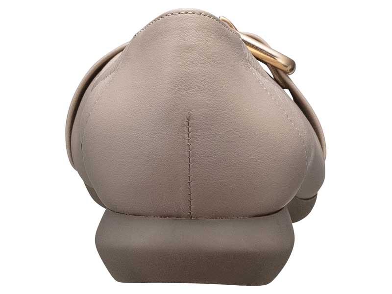 モールドパンプス