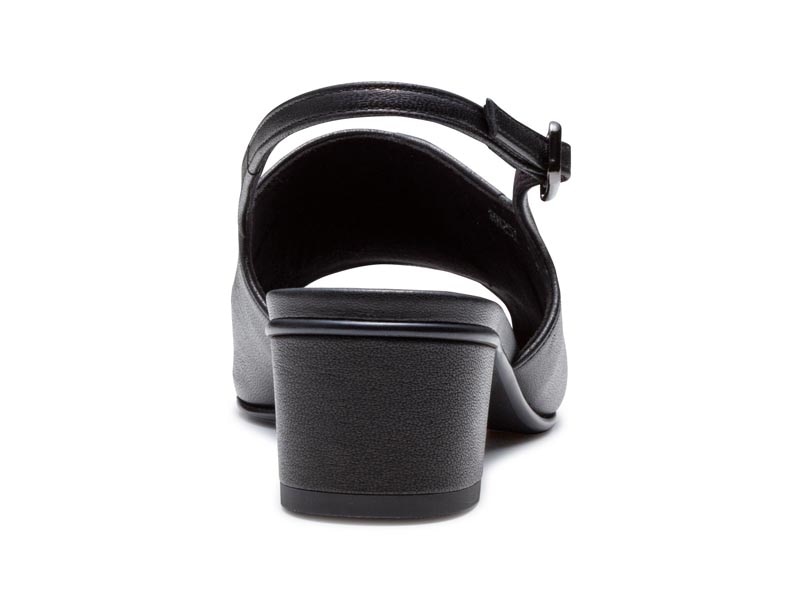 メッシュサンダル