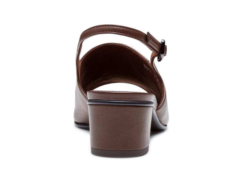 メッシュサンダル